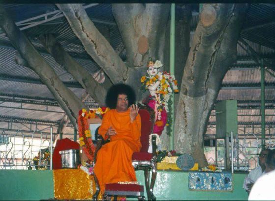 SAI BABA IN HIS BRINDAVAN ASHRAM WHITEFIELD, INDIA cira 1977