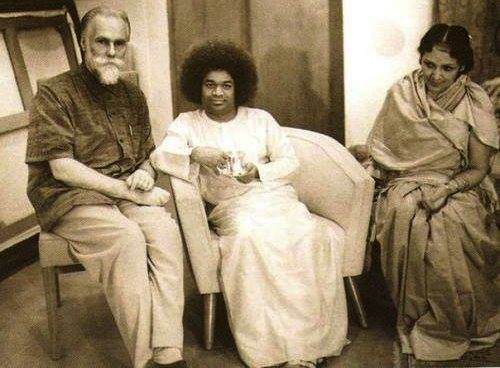 Svetoslav & Devika Rani Roerich with Sathya Sai Baba -Voice of the Ashtar Command on BBS RADIO