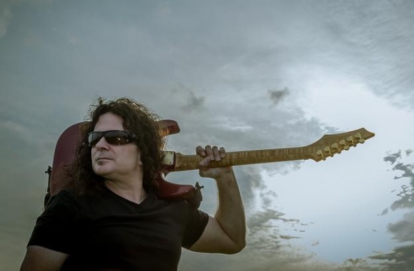 UFO Guitarist Vinnie Moore on The Ray Shasho Show