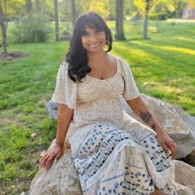 Anjana Khosla - Therapist, Speaker, and Consultant Focused on Intentional Living and Conscious Relationships