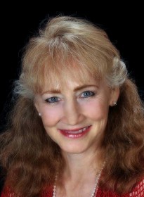 Lisa Loving Dalton color author picture, Stunt Gal, Best Selling Author, Speaker, Coach